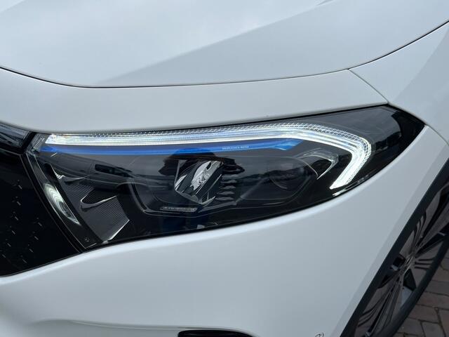 Mercedes-Benz EQA 300 4MATIC Luxury Line
