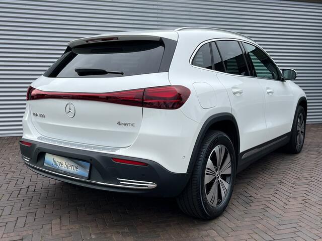 Mercedes-Benz EQA 300 4MATIC Luxury Line
