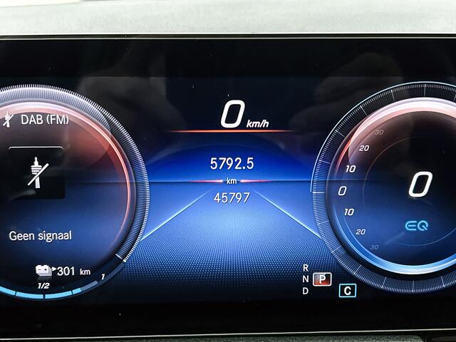 Mercedes-Benz EQA 250 Business Solution AMG 67 kWh Inclusief 24 maanden MB Certified garantie voor Europa.