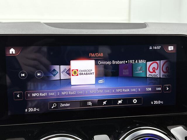 Mercedes-Benz EQA 250 Business Solution AMG 67 kWh Inclusief 24 maanden MB Certified garantie voor Europa.