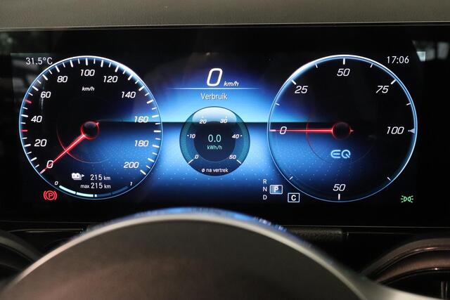 Mercedes-Benz EQA 250 Business Solution AMG 67 kWh | Camera | Trekhaak | Key-Less | SoH 94,8% | AMG | LED | Burmester |