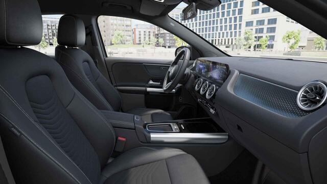 Mercedes-Benz EQA 250+ Luxury Line 71 kWh | Stoelverwarming | Sfeerverlichting | Achteruitrijcamera |
