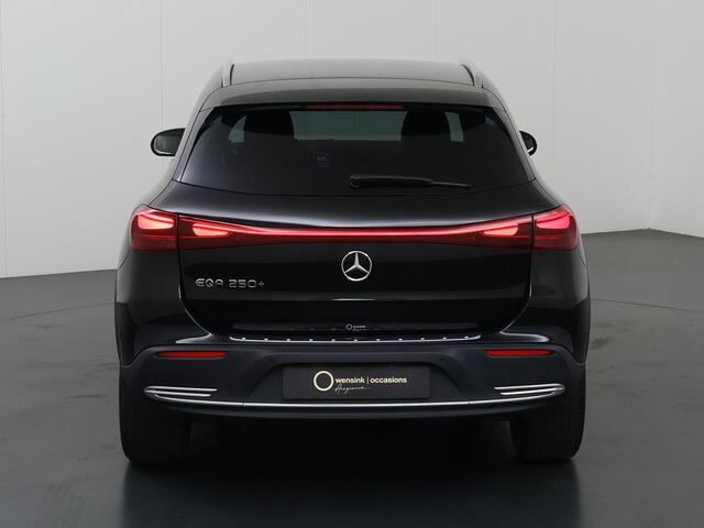 Mercedes-Benz EQA 250+ Luxury Line 71 kWh | Winter pakket | Getint glas | 360 graden camera |