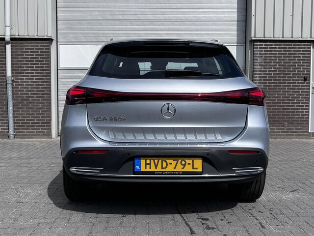 Mercedes-Benz EQA 250+ Business Line | Panoramadak | Stoelverwarming | Dodehoekassistent | Apple CarPlay | Android Auto | Sfeerverlichting | Elektrische Achterklep | Elektrisch Inklapbare Buitenspiegels