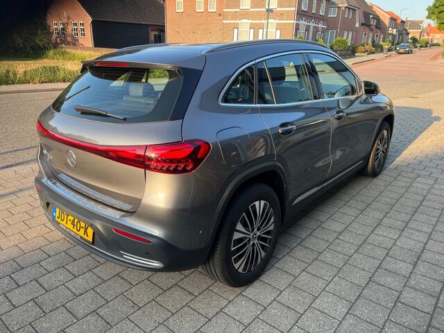 Mercedes-Benz EQA 250+ BNS SOL LUX