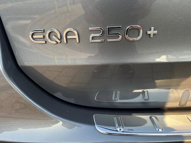 Mercedes-Benz EQA 250+ BNS SOL LUX