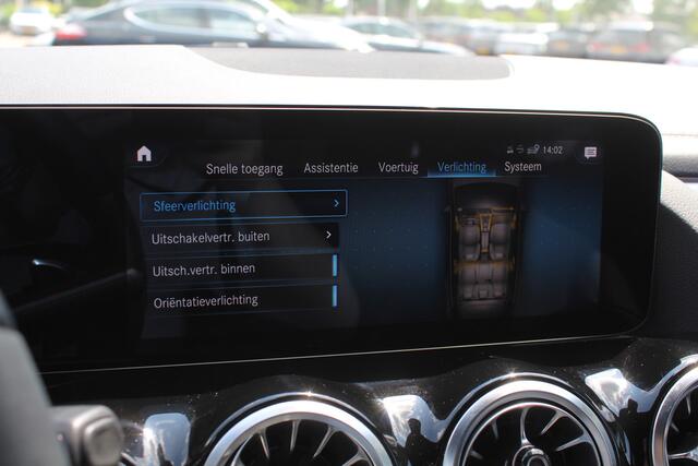 Mercedes-Benz EQA 250+ Luxury Line 71 kWh / SoH 93,4% / Camera / Leder / CarPlay / Keyless / 18'' / Stoelverwarming / DAB / Cruise Control