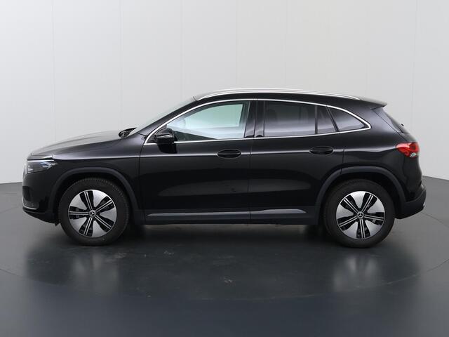 Mercedes-Benz EQA 250 Luxury 67 kWh | Trekhaak | Stoelverwarming |