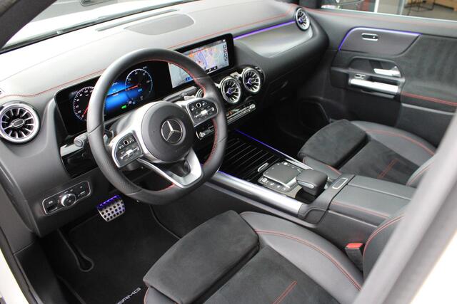 Mercedes-Benz EQA 250 AMG Camera | Trekhaak | Keyless | Widescreen | Sfeerverlichting | 94,2% SOH | Dealer Onderhouden