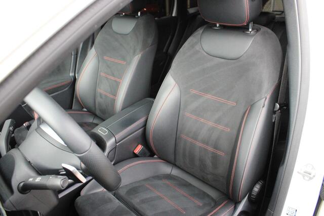 Mercedes-Benz EQA 250 AMG Camera | Trekhaak | Keyless | Widescreen | Sfeerverlichting | 94,2% SOH | Dealer Onderhouden