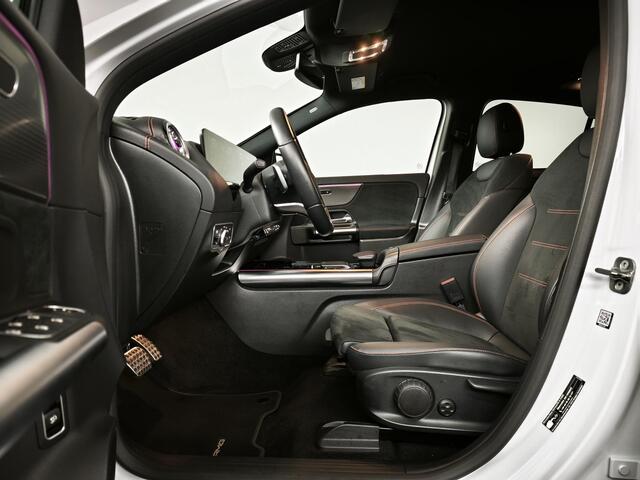 Mercedes-Benz EQA 250 AMG Line 67 kWh | Camera | Keyless Entry | Elektrische achterklep |