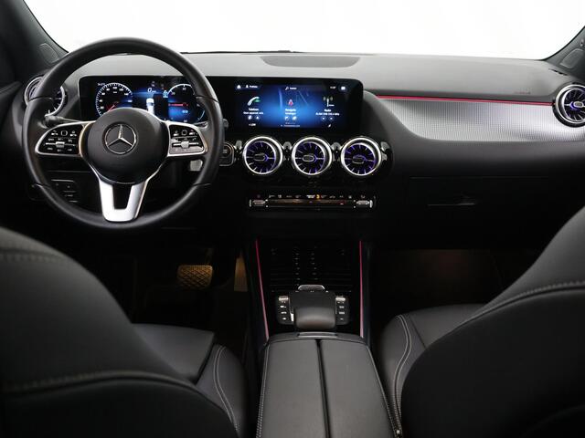 Mercedes-Benz EQA 250 Business Solution Luxury 67 kWh | Trekhaak | Stoelverwarming |