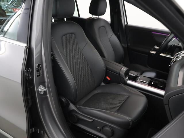 Mercedes-Benz EQA 250 Business Solution Luxury 67 kWh | Trekhaak | Stoelverwarming |