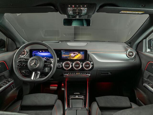 Mercedes-Benz EQA 250+ Business Solution AMG 71 kWh | Panorama dak | Trekhaak