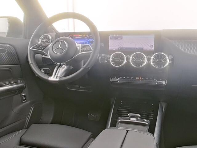 Mercedes-Benz EQA 250+ Business Line 71 kWh Ledkoplampen | Parkeerpakket met achteruitrijcamera |Sfeerverlichting | Dodehoekassistent. Inclusief 24 maanden MB Certified garantie voor Europa.