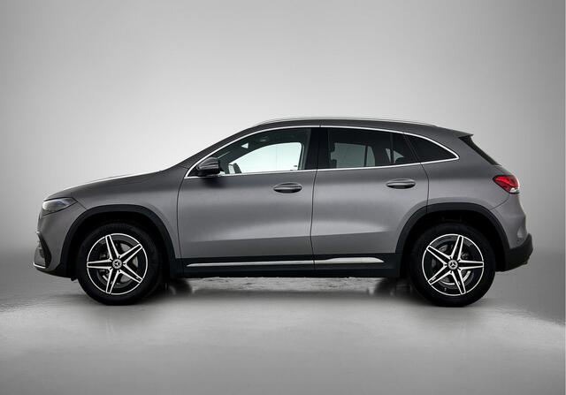 Mercedes-Benz EQA 250 Business Solution AMG 67 kWh | AMG line | MBUX wide screen | Designo grijs | Stoelverwarming | Achteruitrij camera Inclusief 24 maanden MB Certified garantie voor Europa.