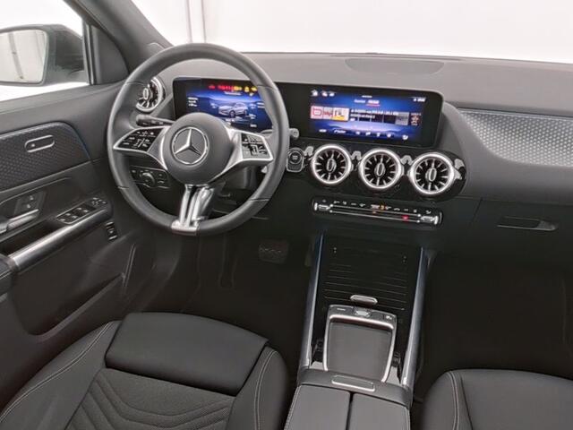 Mercedes-Benz EQA 250+ Business Line 71 kWh Ledkoplampen | Parkeerpakket met 360°-camera | Stoelverwarming | EASY-PACK achterklep. Inclusief 24 maanden MB Certified garantie voor Europa.
