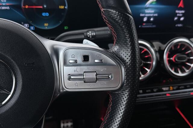 Mercedes-Benz EQA 250 Business Solution AMG 67 kWh SOH 97% (SFEERVERLICHTING, STOELVERWARMING, CAMERA, CRUIS