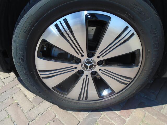 Mercedes-Benz EQA 250 Business Solution AMG 67 kWh 1e eigenaar