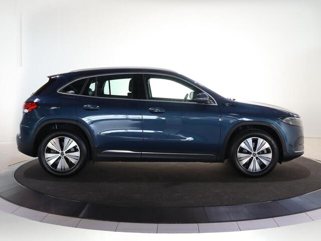 Mercedes-Benz EQA 250 Business Line 67 kWh | Achteruitrijcamera | Stoelverwarming |