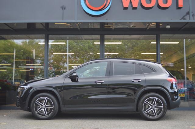 Mercedes-Benz EQA 250+ AMG-Line 71 kWh Panorama Memory Camera 360 Keyless Pdc