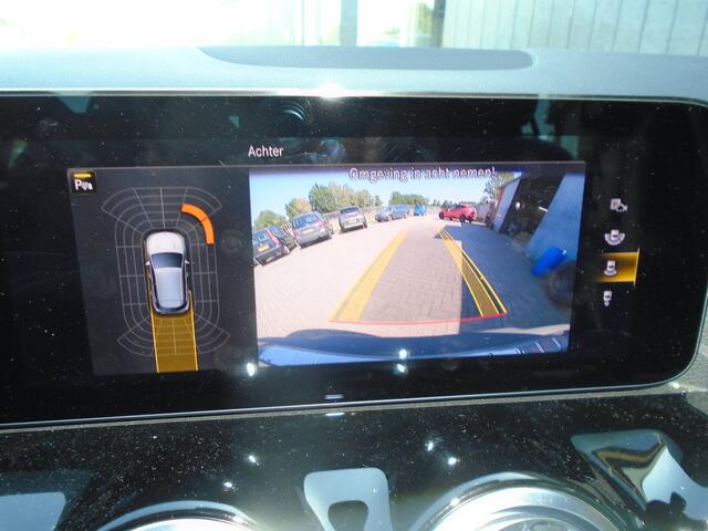 Mercedes-Benz EQA 250 Electric Art 67 kWh AFN TRHAAK CAMERA 1E EIG