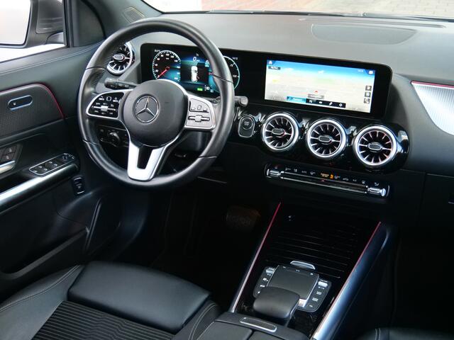 Mercedes-Benz EQA 250 Business Line 67 kWh 190 Pk Automaat Navi / DAB / Camera / Trekhaak / SOH 97,5%