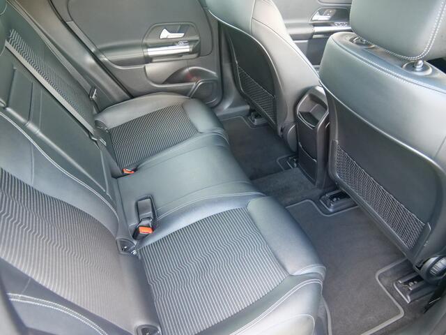 Mercedes-Benz EQA 250 Business Line 67 kWh 190 Pk Automaat Navi / DAB / Camera / Trekhaak / SOH 97,5%