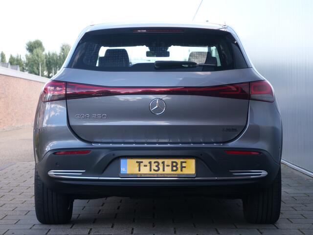 Mercedes-Benz EQA 250 Business Line 67 kWh 190 Pk Automaat Navi / DAB / Camera / Trekhaak / SOH 97,5%