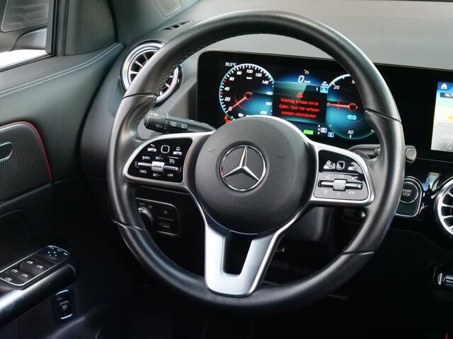 Mercedes-Benz EQA 250 Business Line 67 kWh 190 Pk Automaat Navi / DAB / Camera / Trekhaak / SOH 97,5%