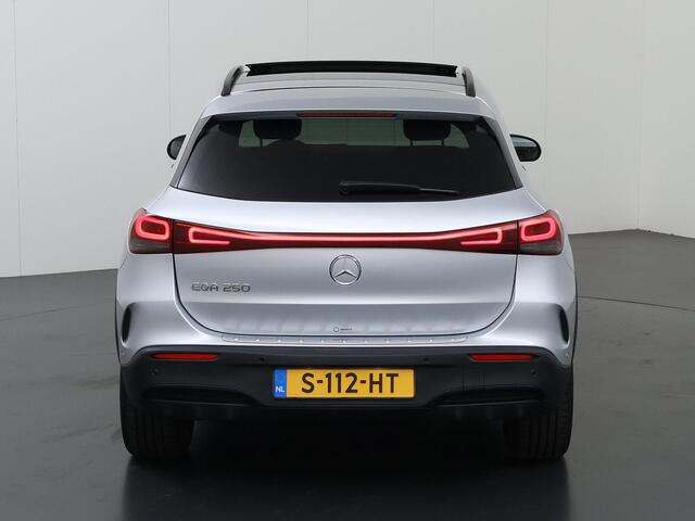 Mercedes-Benz EQA 250 Business Solution Luxury 67 kWh | AMG | Night | Trekhaak | Panoramadak | Headup |