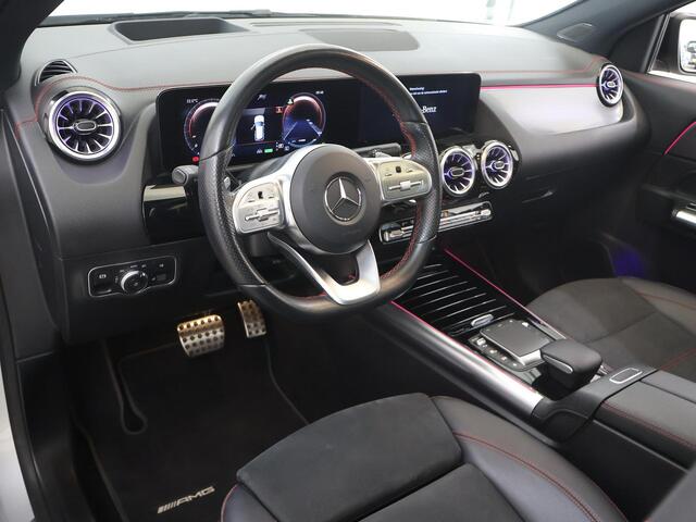 Mercedes-Benz EQA 250 Business Solution Luxury 67 kWh | AMG | Night | Trekhaak | Panoramadak | Headup |