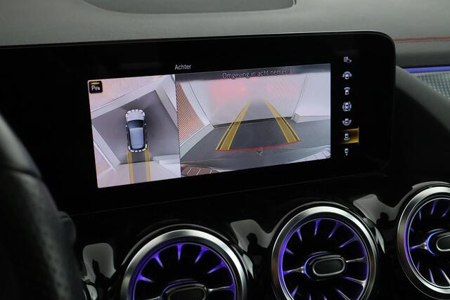 Mercedes-Benz EQA 250 190pk AMG Line 67 kWh SOH 98% Trekhaak 360Camera Memory HUD Burmester Panoramadak Navigatie