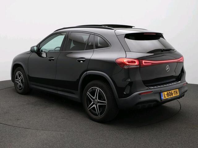 Mercedes-Benz EQA 250 Business Solution AMG 67 kWh | AMG Line | Night Pakket | Panoramadak | Sfeerverlichting | Ledkoplampen. Inclusief 24 maanden MB Certified garantie voor Europa.