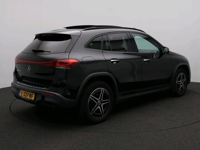 Mercedes-Benz EQA 250 Business Solution AMG 67 kWh | AMG Line | Night Pakket | Panoramadak | Sfeerverlichting | Ledkoplampen | Memory Voorstoelen. Inclusief 24 maanden Mercedes-Benz Certified garantie voor Europa.