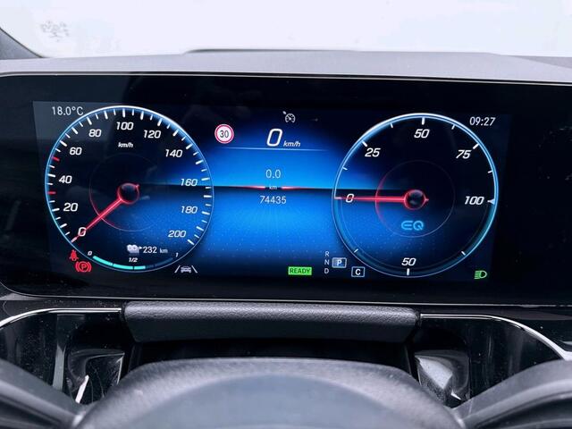 Mercedes-Benz EQA 250 Business Solution AMG 67 kWh | AMG Line | Night Pakket | Panoramadak | Sfeerverlichting | Ledkoplampen | Memory Voorstoelen. Inclusief 24 maanden Mercedes-Benz Certified garantie voor Europa.