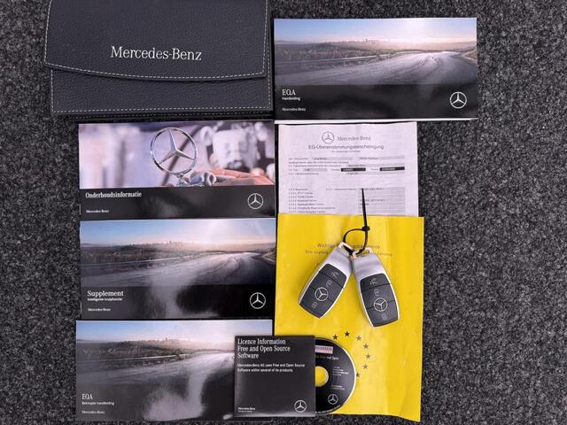 Mercedes-Benz EQA 250 Business Solution AMG 67 kWh | AMG Line | Night Pakket | Panoramadak | Sfeerverlichting | Ledkoplampen | Memory Voorstoelen. Inclusief 24 maanden Mercedes-Benz Certified garantie voor Europa.