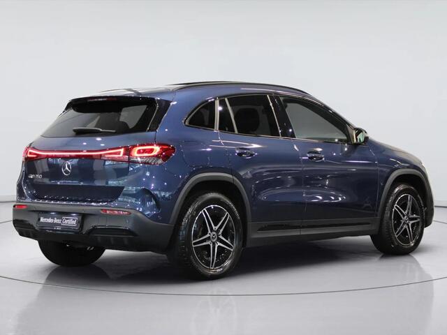 Mercedes-Benz EQA 250+ AMG Line 71 kWh Panorama dak | Trekhaak