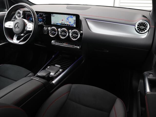 Mercedes-Benz EQA 250 AMG Line 67 kWh l Stoelverwarming l Ambiente lichtpakket l Achteruitrij camera