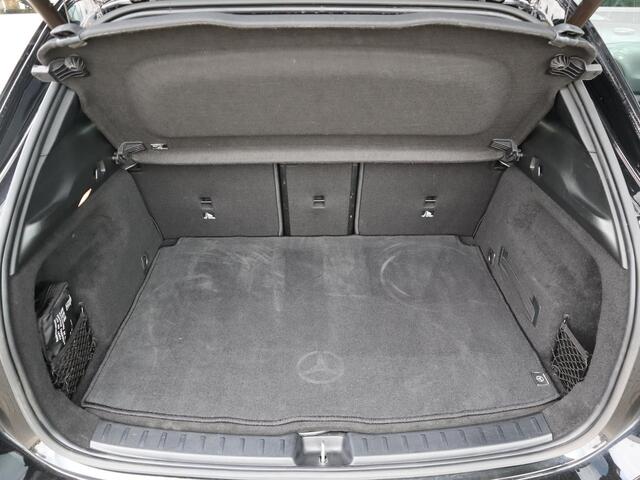 Mercedes-Benz EQA 250 AMG Line 67 kWh l Stoelverwarming l Ambiente lichtpakket l Achteruitrij camera