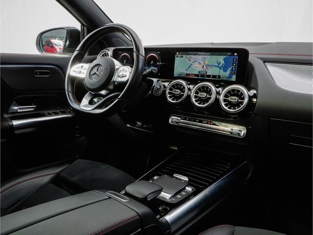 Mercedes-Benz EQA 250 Business Solution AMG 67 kWh Elek. panoramadak/ Sfeerverlichting/ Camera/ Elek. achterklep/ Stoelverwarming