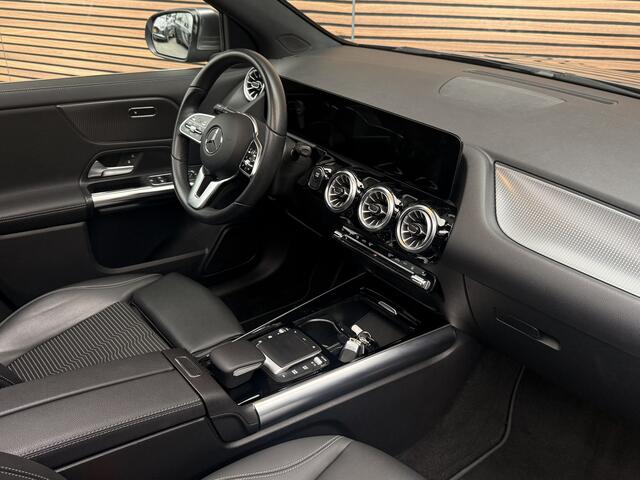 Mercedes-Benz EQA 250 Electric Art 67 kWh Panodak / Trekhaak / Navi / Clima / Camera