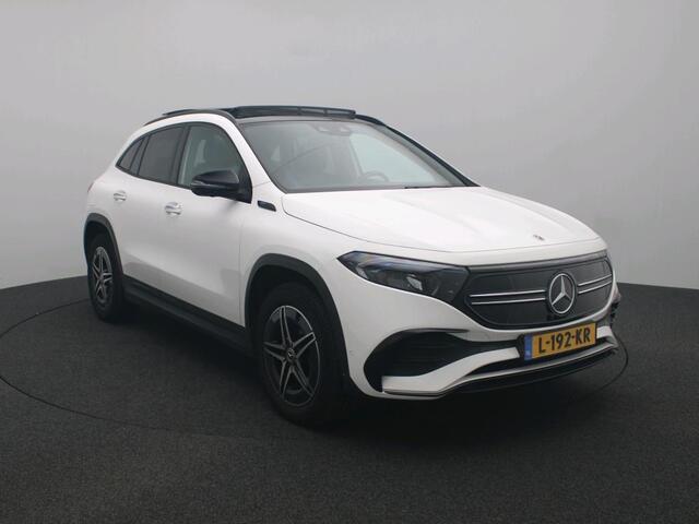 Mercedes-Benz EQA 250 AMG Nightpakket 67 kWh | Panoramadak | Trekhaak | Head-up display | Memory | 360°camera | Dode Hoek Ass | Inclusief 24 maanden Mercedes-Benz Certified garantie voor Europa.