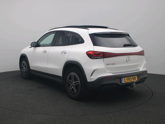 Mercedes-Benz EQA 250 AMG Nightpakket 67 kWh | Panoramadak | Trekhaak | Head-up display | Memory | 360°camera | Dode Hoek Ass | Inclusief 24 maanden Mercedes-Benz Certified garantie voor Europa.