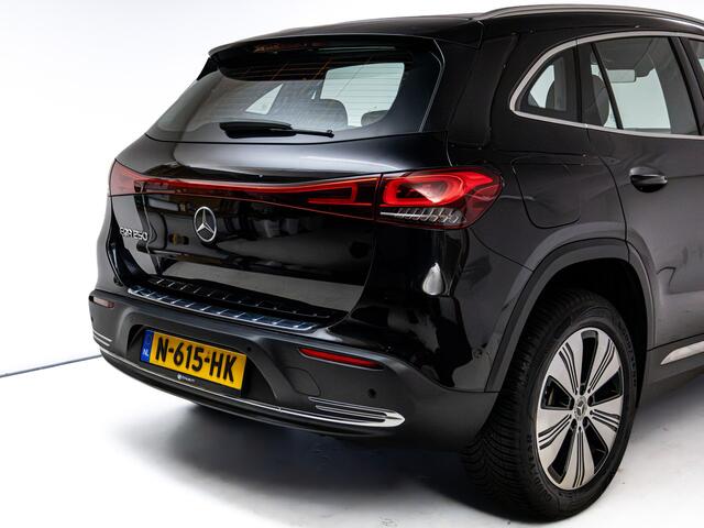 Mercedes-Benz EQA 250 Business Solution Luxury 67 kWh | SOH 96% | Stoelverw. | Sfeerverl. | Camera | Led+ | Adaptive Cruise Elektrische klep, All-season, Rijklaarprijs!