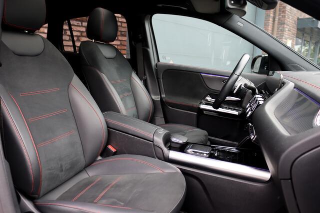 Mercedes-Benz EQA 250 Sport Edition 67 kWh | Panoramadak | Trekhaak | Widescreen | Keyless Go | Camera | Dodehoekassistent | Advanced Sound System |