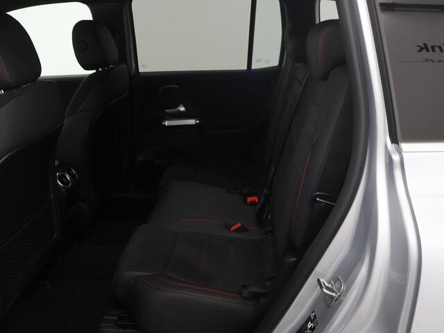 Mercedes-Benz EQB 250+ AMG Line 71 kWh | Premium Plus Pakket | Head-Up Display | Burmester | Verstelbare Demping | 360-camera |