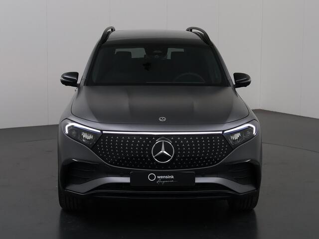 Mercedes-Benz EQB 250+ AMG Line 71 kWh | Trekhaak | 360°-camera | Panoramadak | Keyless