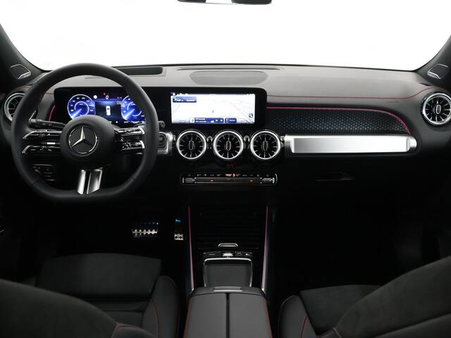 Mercedes-Benz EQB 250+ AMG Line | Panoramadak | Nightpakket | 360 Camera | Keyless Go | Sfeerverlichting | Dodehoek Ass. | 19 Inch