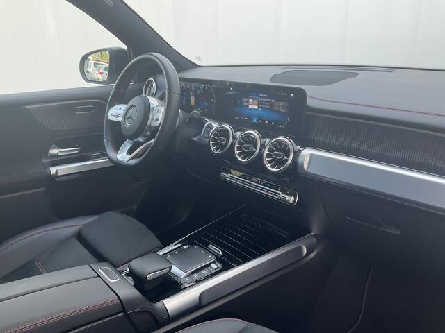 Mercedes-Benz EQB 300 4MATIC AMG Line 67 kWh Pano Adap.Cruise Sfeerverl Cam Compleet!